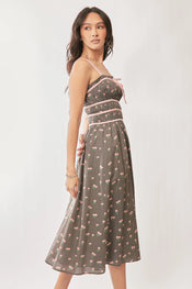 0b1d8dd8155b45d6b6ca945358e56f49-Max-Origin width=100 