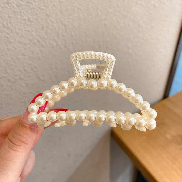 Blushing Flora Hair Clip