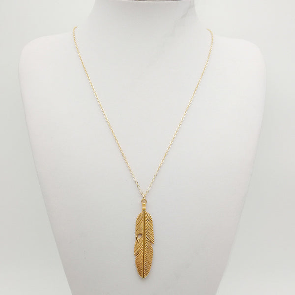 Wandering Feather Tassel Necklace