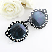 Stylish Black Sunglasses with Letter Print Fashionable Eyewear with Case-5 width=100 