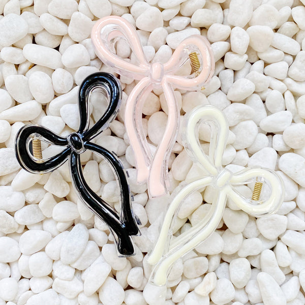 Whimsical Blossom Hair Claw