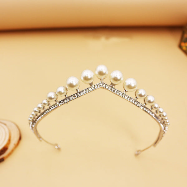 Pearl Embrace Crown