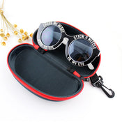Stylish Black Sunglasses with Letter Print Fashionable Eyewear with Case-3 width=100 