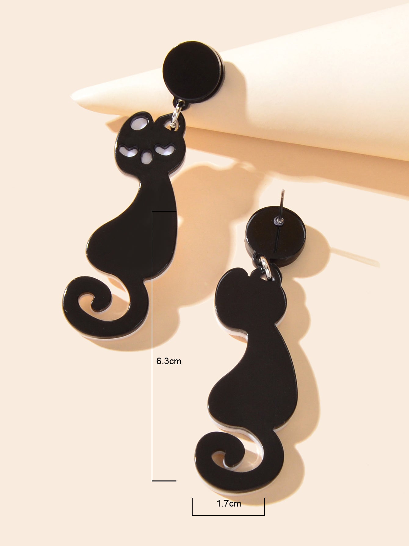 Lovely Asymmetrical White Black Acrylic Lovers Cat Creative Earrings Animal Stud-3