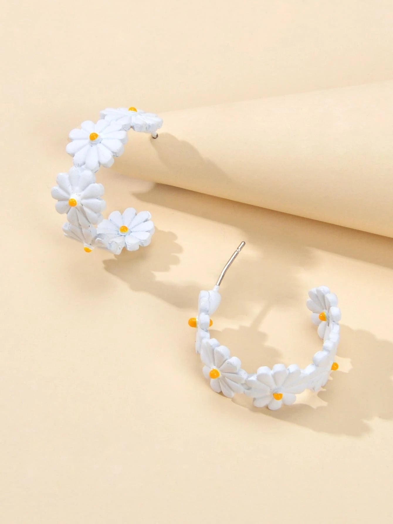 Lovely Jewellery White Flower Stud Hoop Earrings Women Fashion Accessories Gift-3