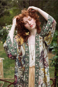 "Love Grows Wild" Bee Kimono