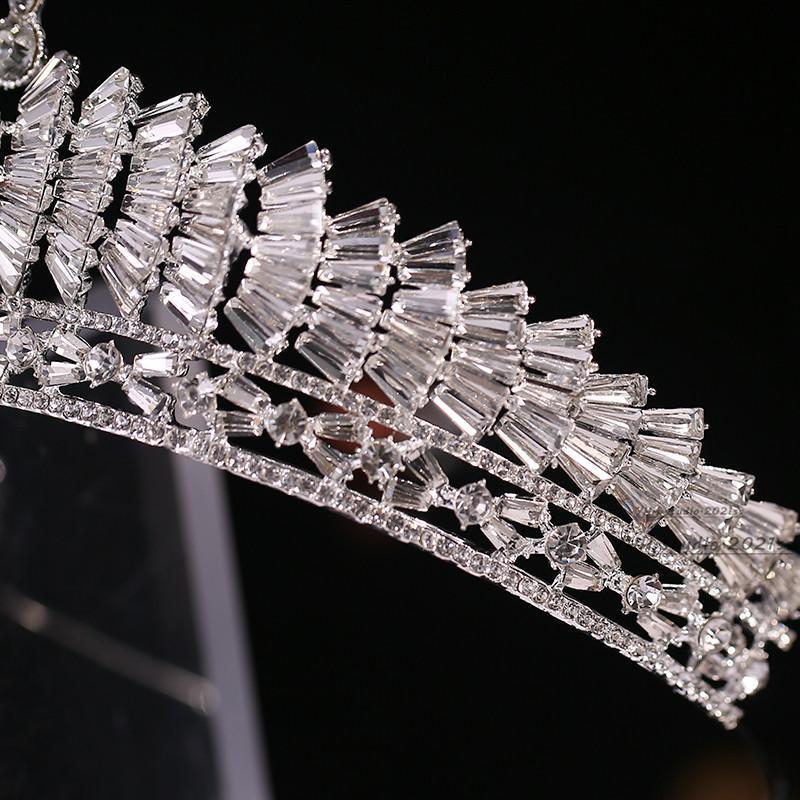 Silver Noir Crown