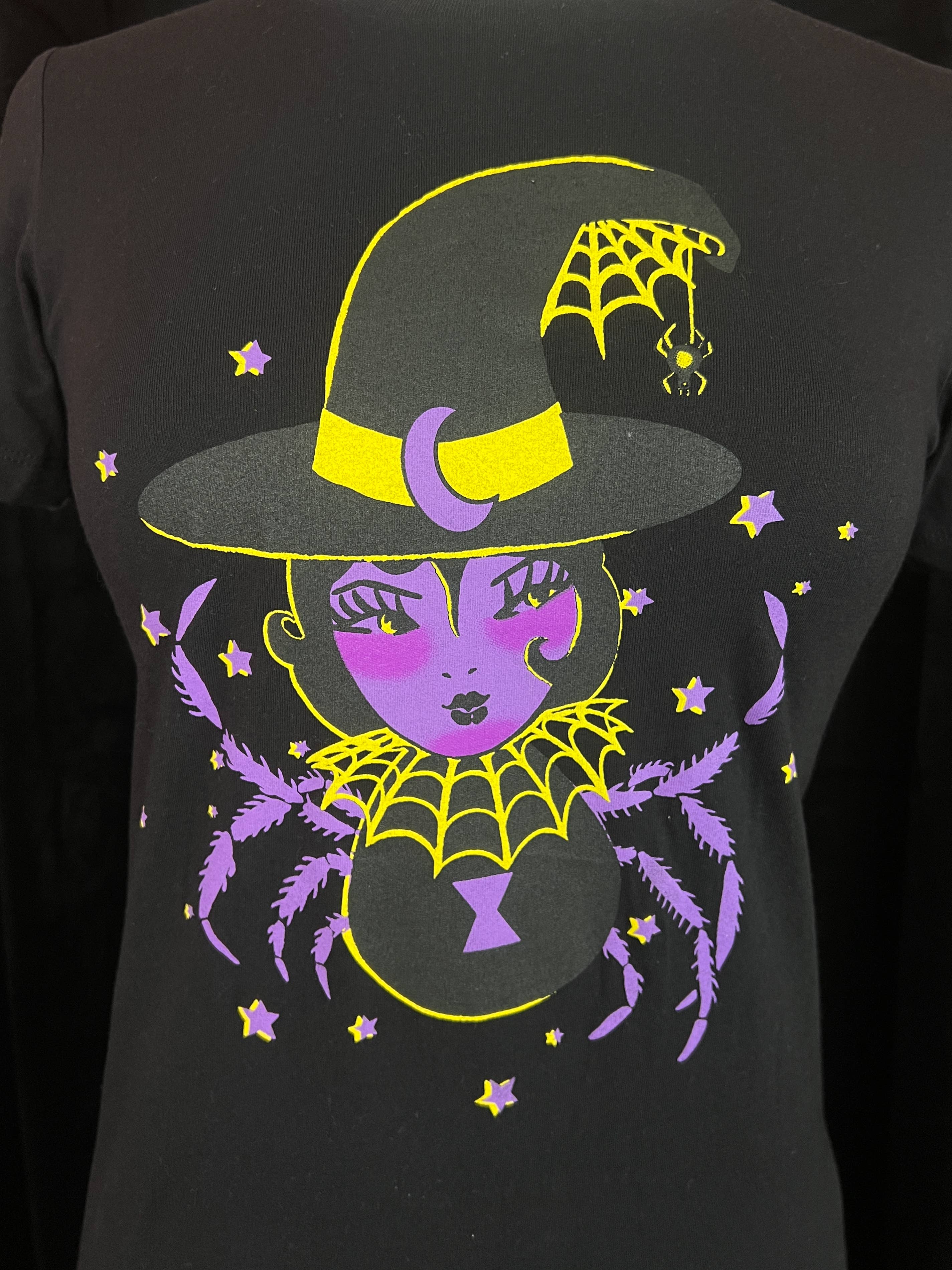 Spider Baby Fitted Graphic Tee in Black -2