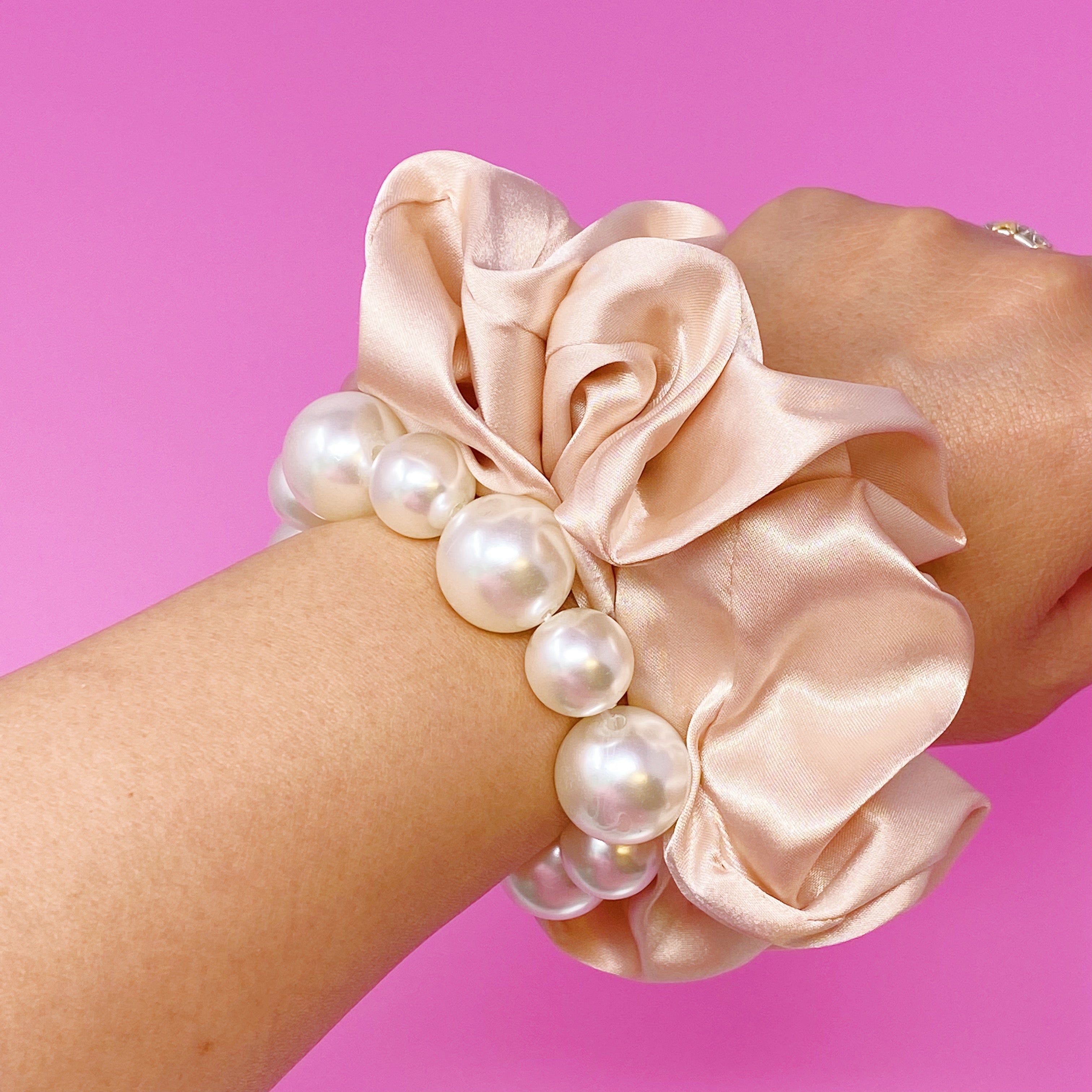 Pearl & Satin Scrunchie Set-8