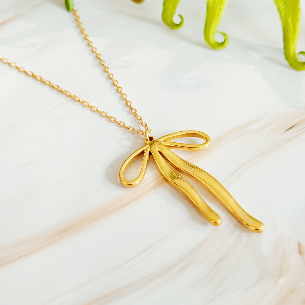 Stylist Bow Pendant Necklace-0