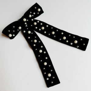 Pearl Throwed Velvet Bow Hair Clip-1