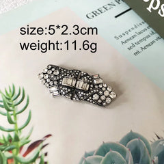 "Fablecourt" Retro Brooch Set