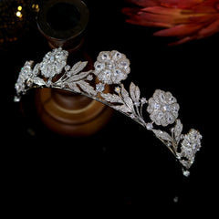 "Yopelinne" Flower Tiara