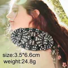 "Fablecourt" Retro Brooch Set