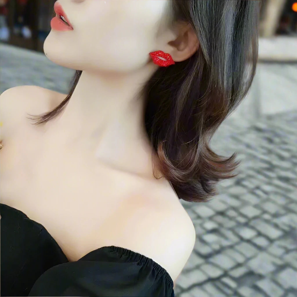 "Vivantine" Lip Earrings