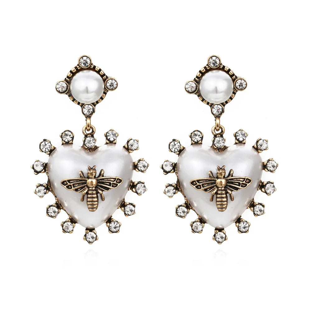 "Yaxinara" Pearl Bee Earrings