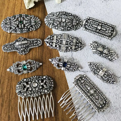 "Fablecourt" Retro Brooch Set