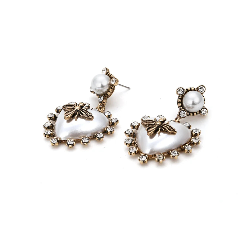"Yaxinara" Pearl Bee Earrings