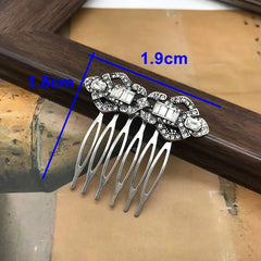 "Fablecourt" Retro Brooch Set