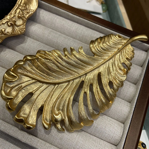 "Plumaros" Oversized Feather Brooch