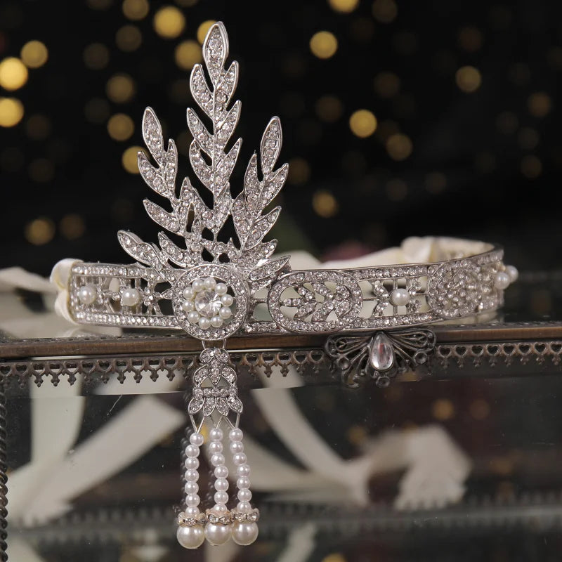 "Leocadia" Crystal Pearl Tiara