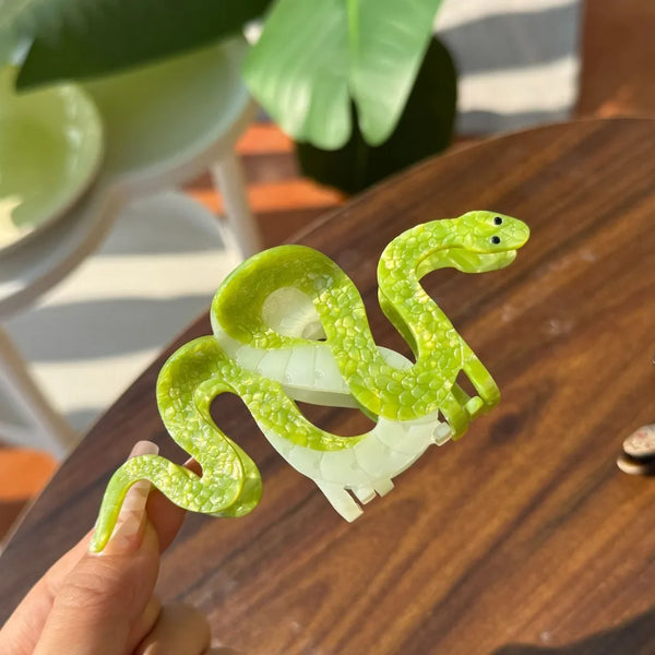 "Bathilda" Snake Hair Claw