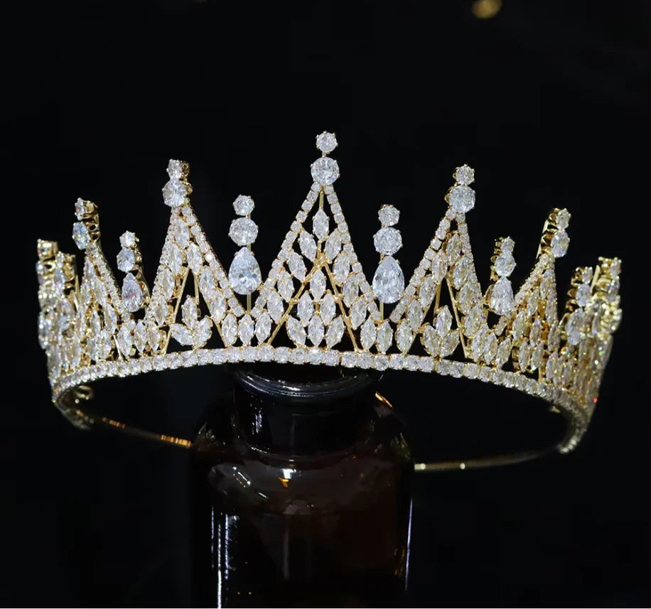 "Elinette" Diana Crown Tiara
