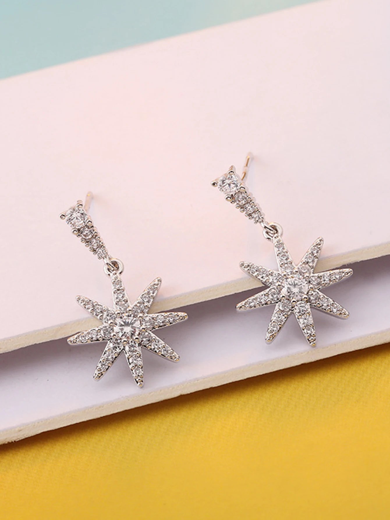 "Antheline" Star Earrings