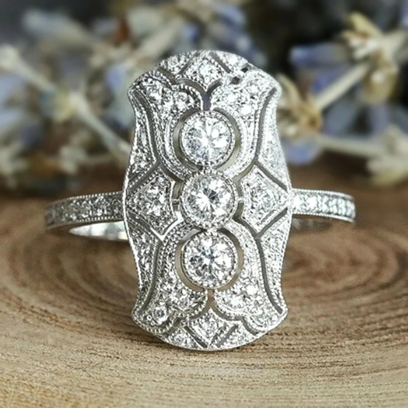"Dovessa" Art Deco Ring