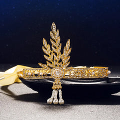 "Leocadia" Crystal Pearl Tiara