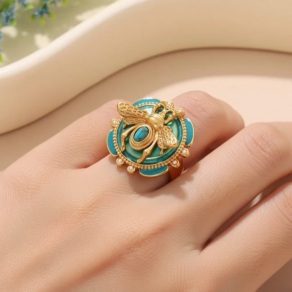 "Aurellia" Green Bee Ring