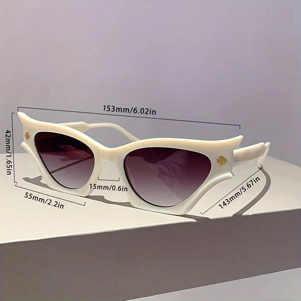 "Bellavere" Cat Eye Sunglasses