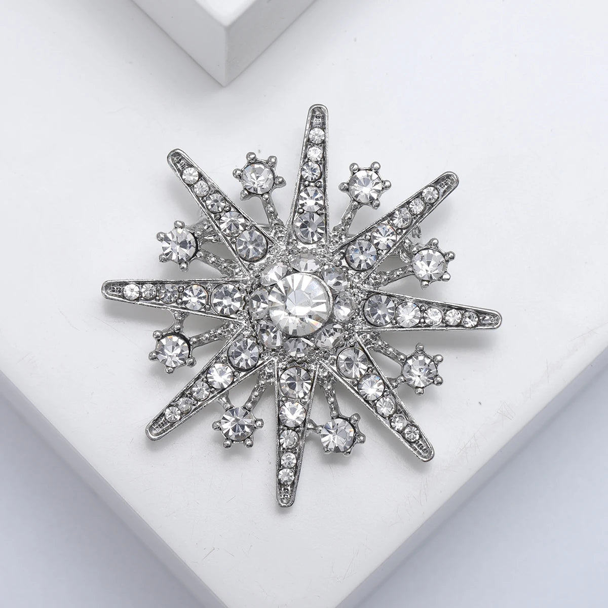 "Eloressa" Star Brooch