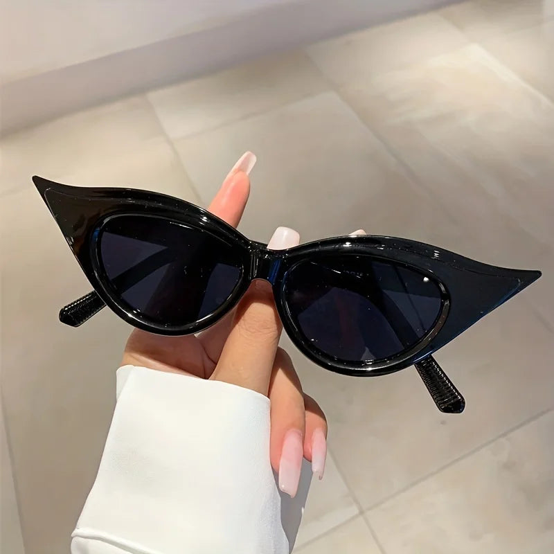 "Bellinora" Cat Eye Sunglasses