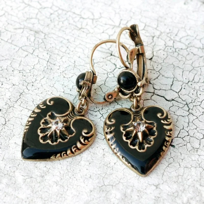"Yolitzea" Heart Dangle Earrings
