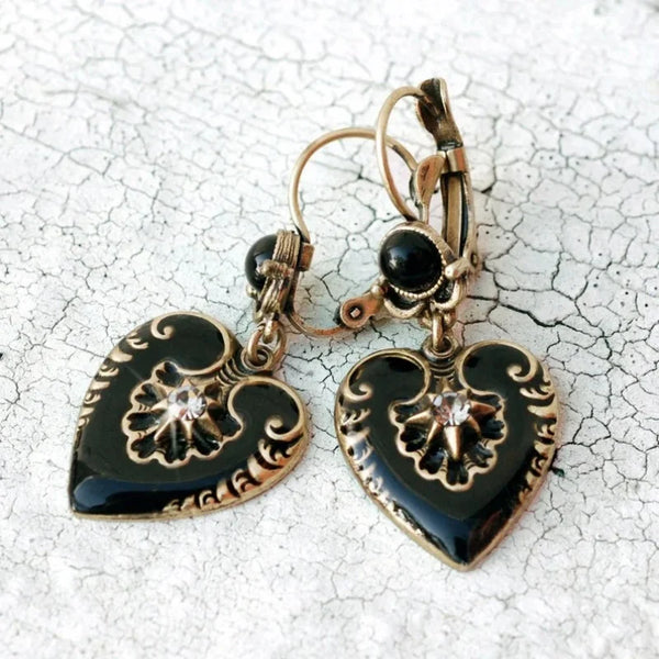 "Yolitzea" Heart Dangle Earrings