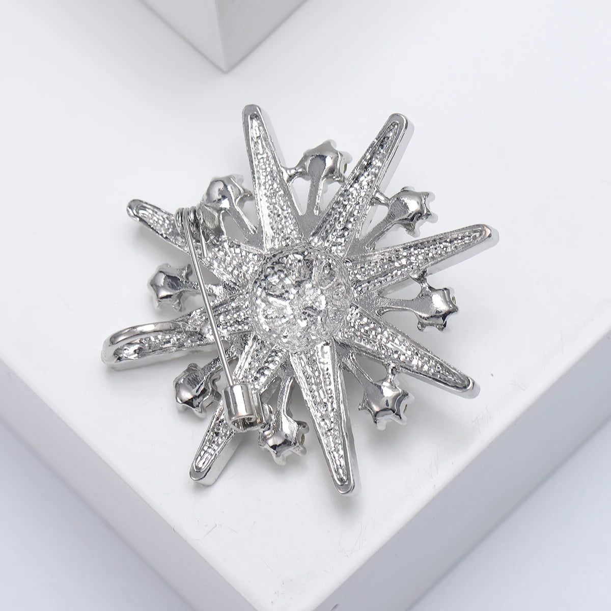 "Eloressa" Star Brooch