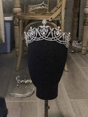 "Pomona" Heart Shape Tiara width=100 