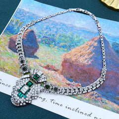 "Julistra" Pendant Necklace