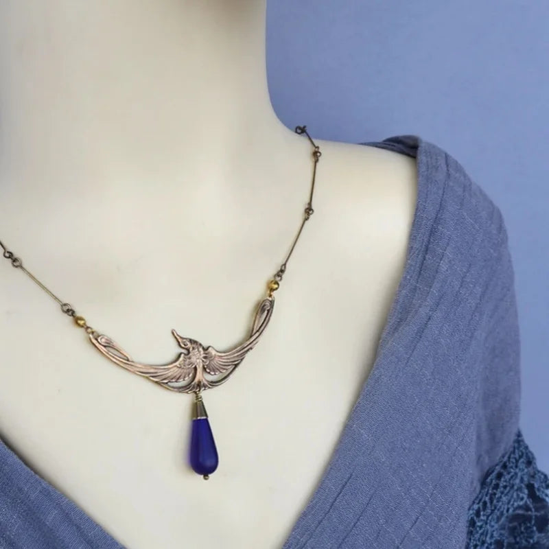 "Faelexis" Retro Bird Necklace Set
