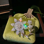 "Cheetara" Ribbon Gem Brooch width=100 