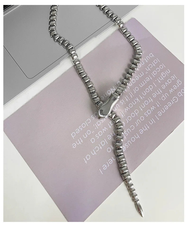 "Fiorenya" Adjustable Chain Belt