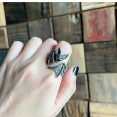 "Saphnira" Bat Ring