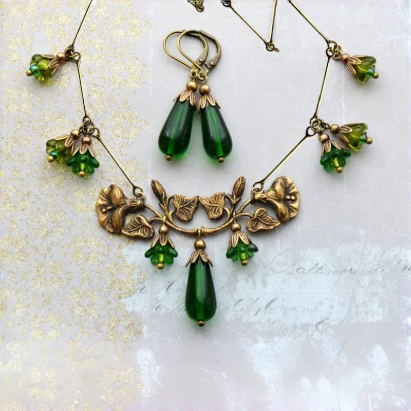 "Xochiquila" Retro Necklace Set