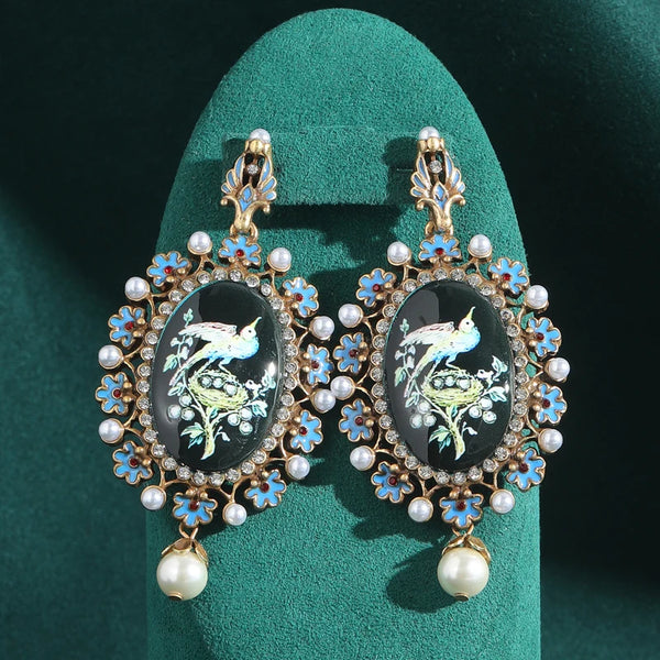 "Conchyria" Shell Bird Earrings
