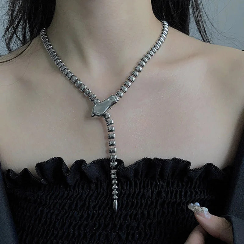 "Fiorenya" Adjustable Chain Belt