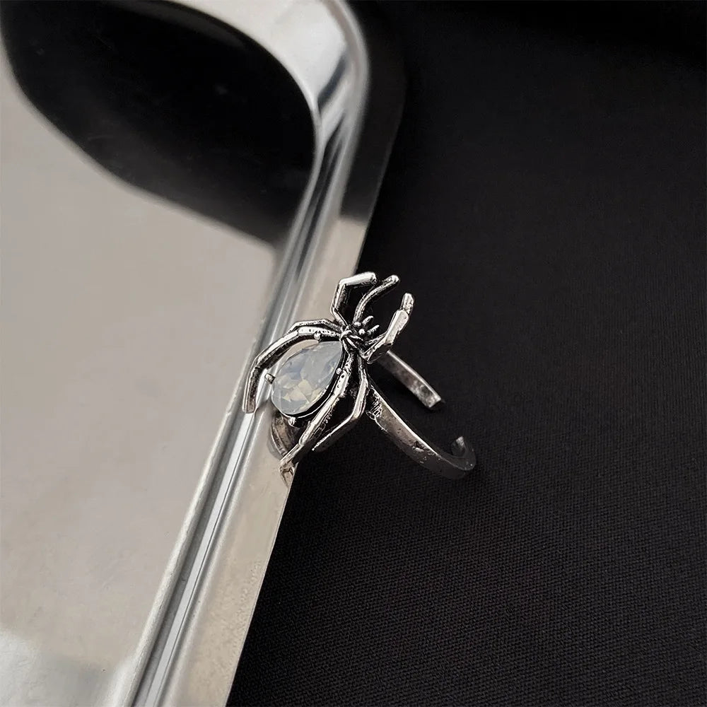 "Cuezamira" Spider Ring