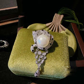 "Cheetara" Ribbon Gem Brooch width=100 