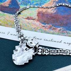 "Julistra" Pendant Necklace