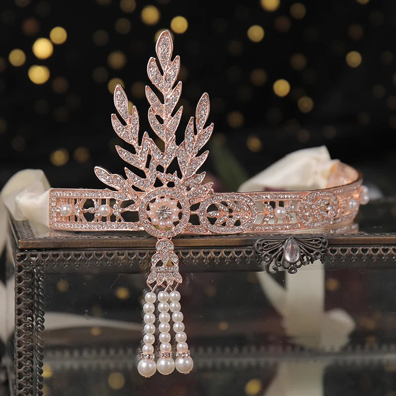"Leocadia" Crystal Pearl Tiara